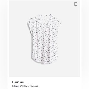 Short cap sleeve blouse Size L White